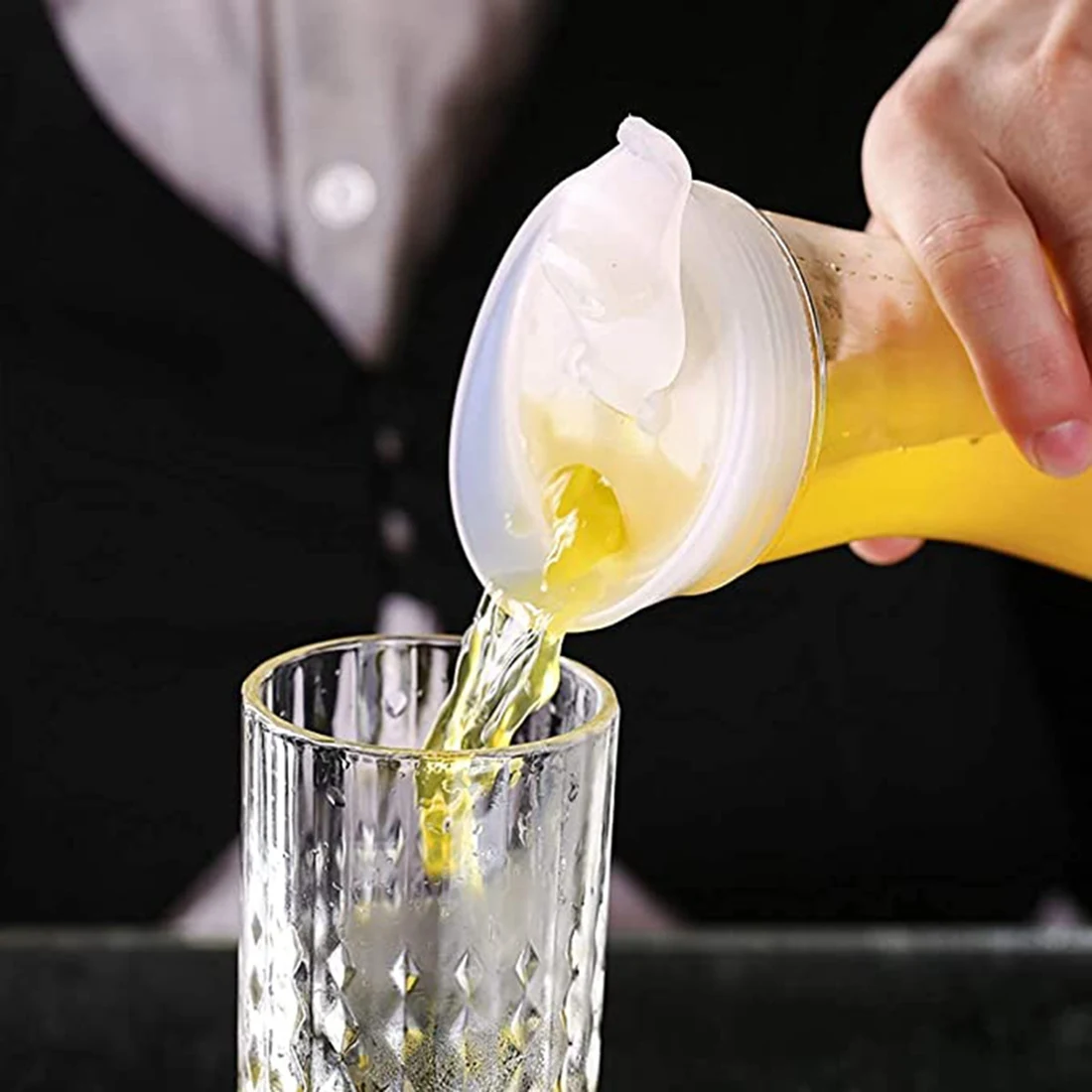 Carafes à eau en plastique avec languette rabattable blanche, pichets incassables recyclables, pot à jus, qualité alimentaire, 0,6 l, 2 pièces