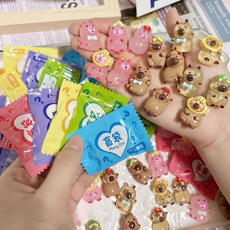20 piezas Capibara embalaje aleatorio Animal pequeño adorno Mini supermercado comida Critter estatuilla decoración del hogar regalo para niños