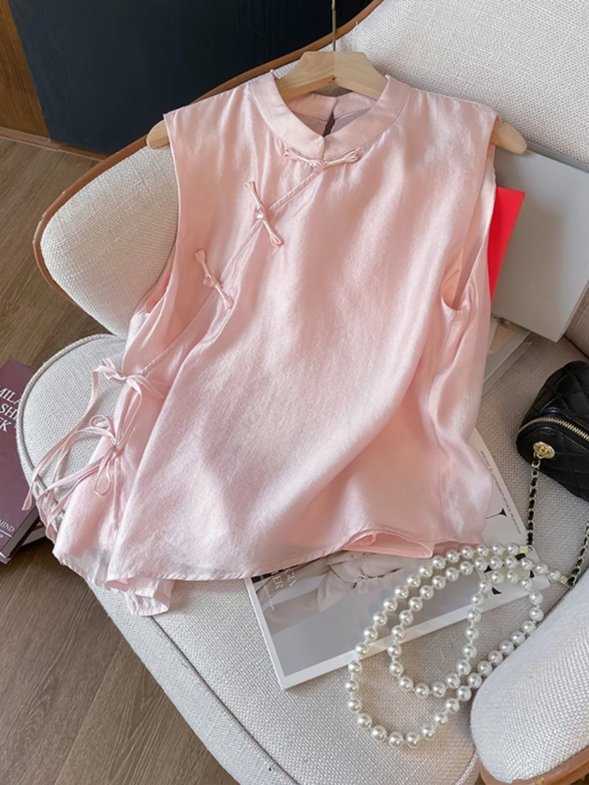 

New Fashionable Pink Tank Top with High Waist and Loose Waist Style