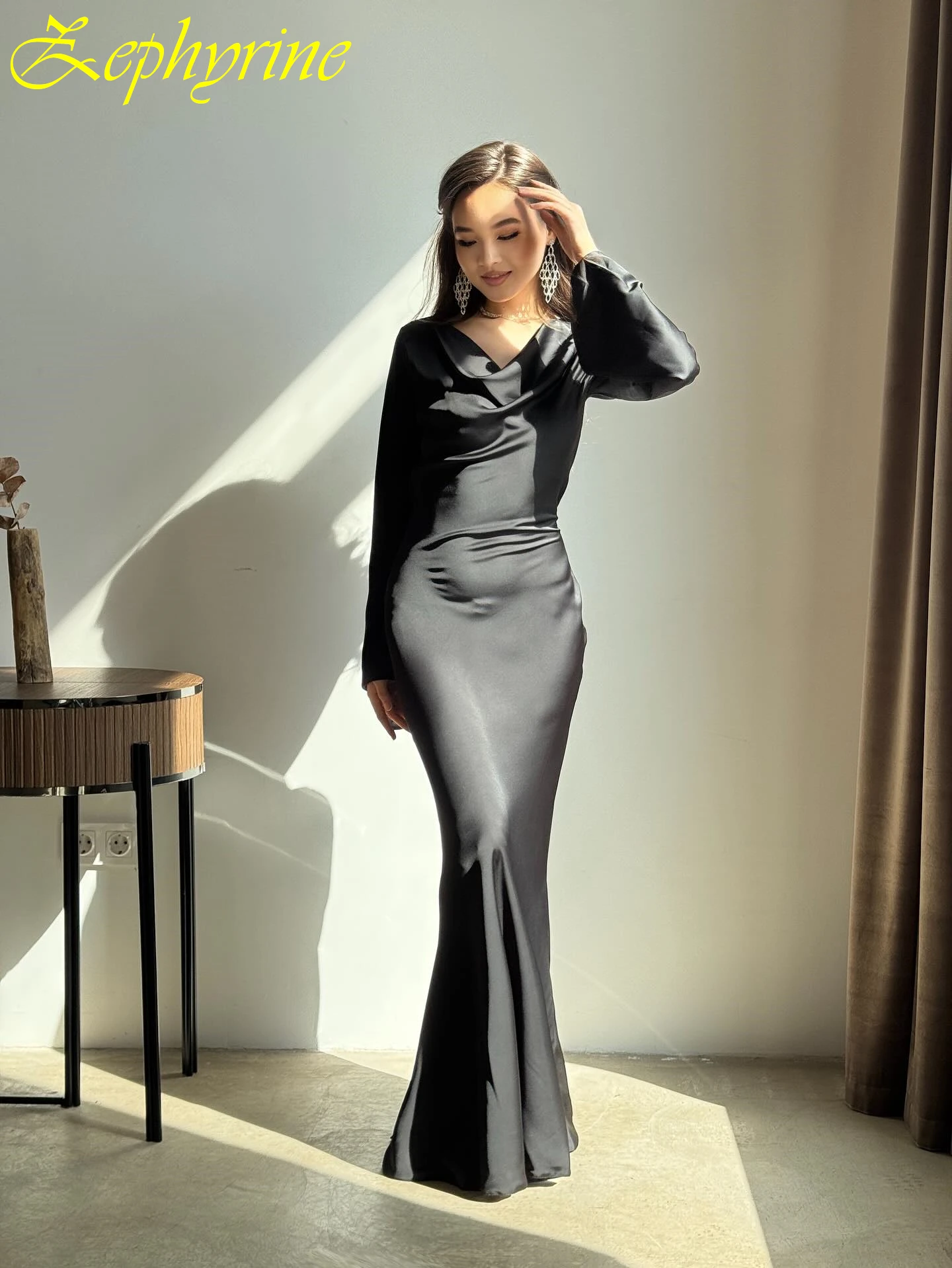 カスタマイズされたマーメイドVネックエレガントな気質のイブニングドレスモダンな高品質のセレブドレス繊細なクラシックパーティードレス