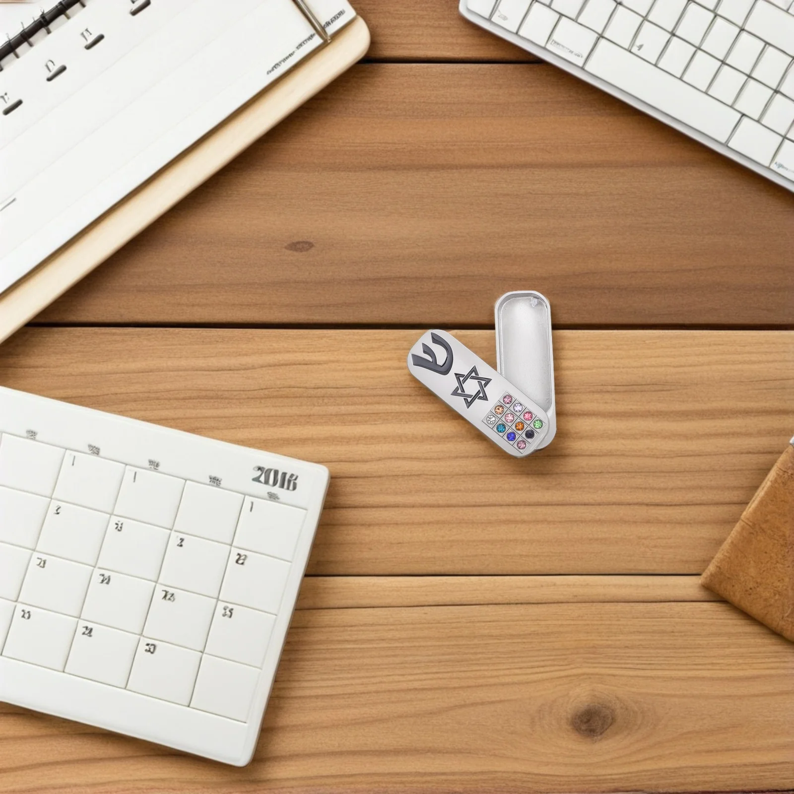 

Mezuzah Case Decorative Metal Jewish Mezuzah Case Doorway Traditional Home Blessing Scroll Holder DIY Installation Artistic Home