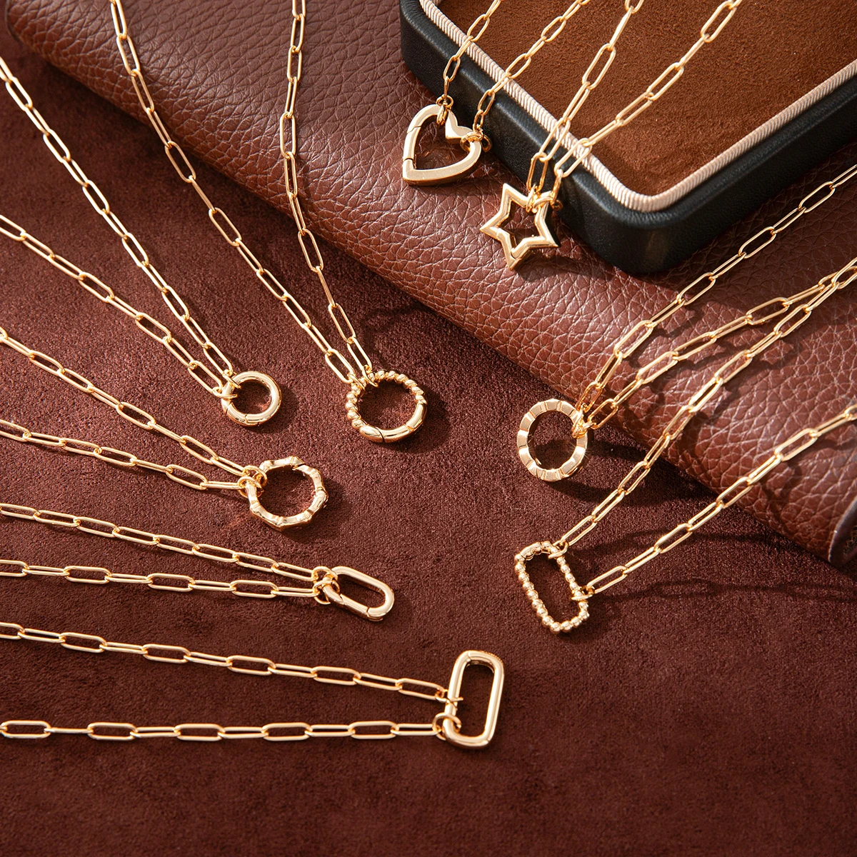 

Simple and high-end living ring necklace heart-shaped circular pendant charming women's necklace