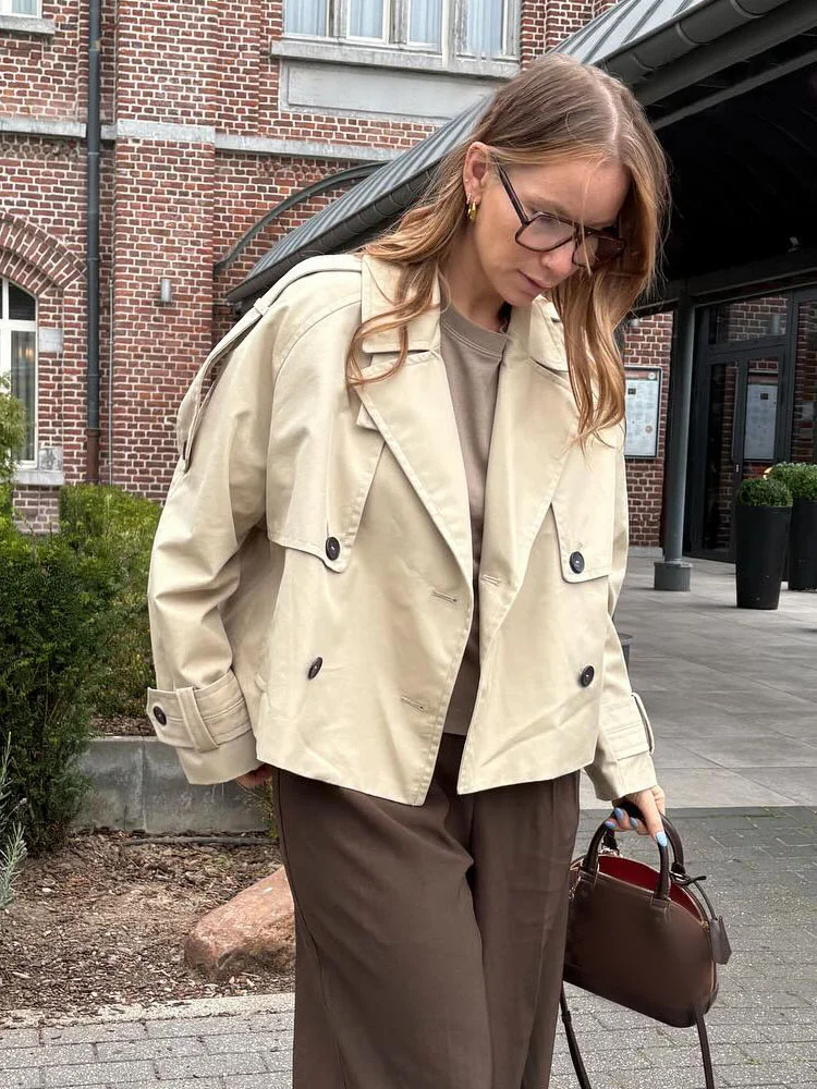 

HH Women Autumn Short Coat Lapel Double-Breasted Pocket Design Solid Windbreaker Female Chic Casual Loose Street Style Coat