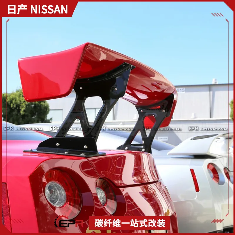 

Suitable for Nissan GTR modified R35 carbon fiber GT large tail Varis Euro trunk fixed wind wing