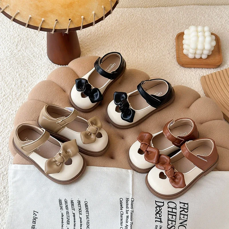 

2025 New Fashion Children Leather Shoes Sweet Bowknot Girls Casual Princess Shoes Trend Hollow-out Kids Fashion Dress Flat Shoes