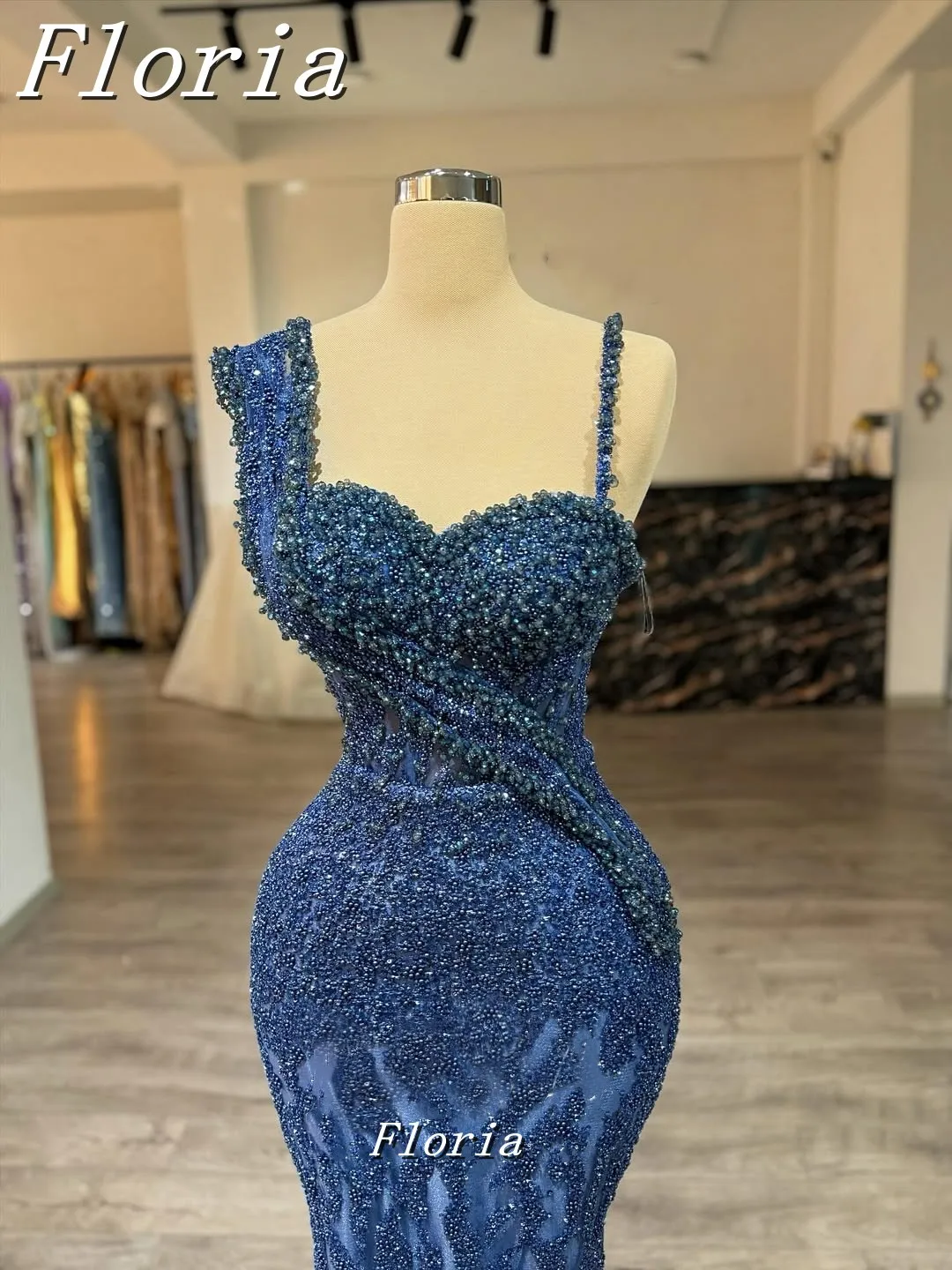 

Customized Royal Blue Sexy Fitted Glitter Pleats Party Dress Pearls Spaghetti Strap Prom Evening Dress