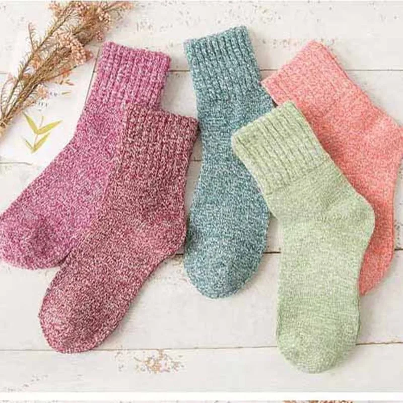 

Warm Rabbit Wool Autumn And Winter Women Socks Middle Tube Thickening Terry High Quality Pure Color Women Socks 5pair/lot