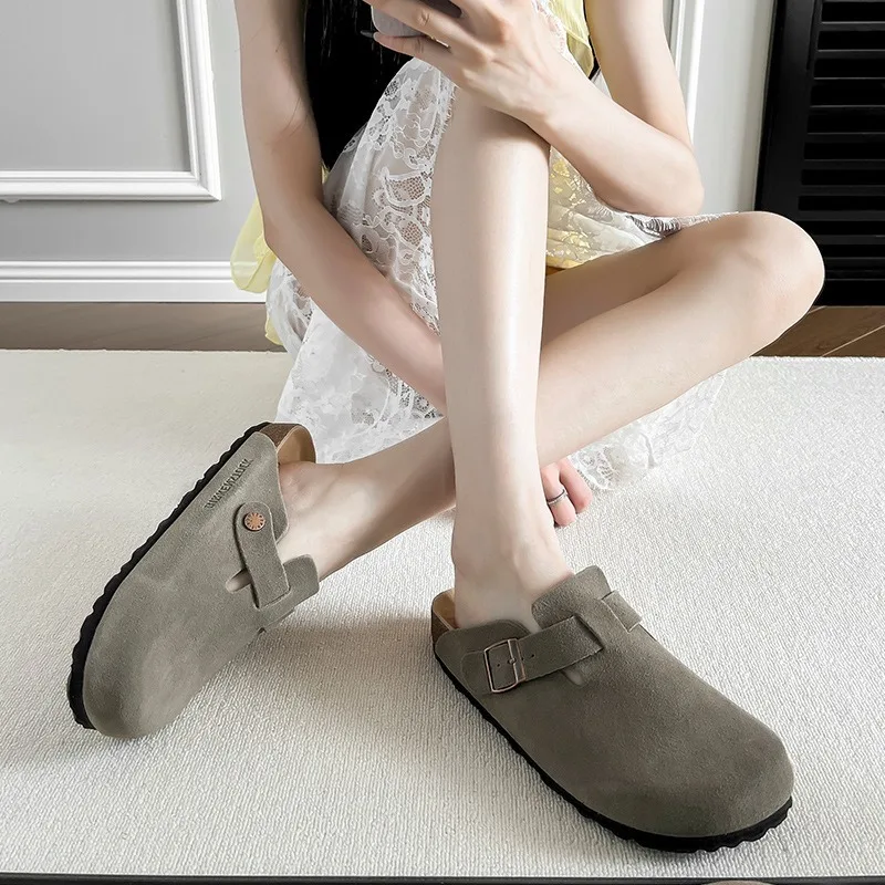 Men's slippers, spring and autumn fashion, flat bottomed cork shoes, anti slip, comfortable, anti elastic, belt buckle shoes