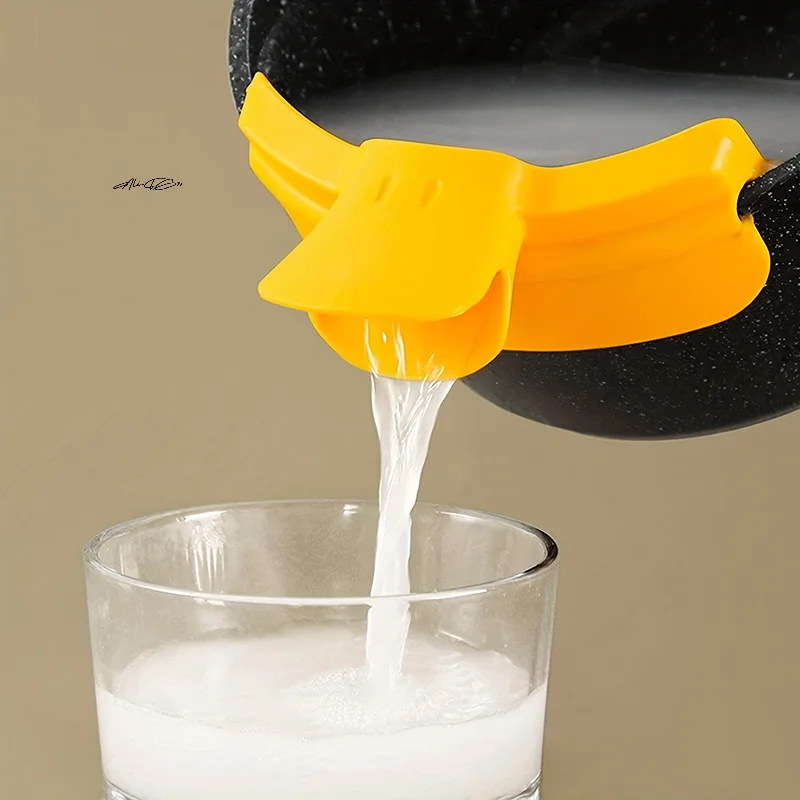 Cute Duckbill Shape Silicone Pot Side Drainage Guide Nozzle Anti-Spill Kitchen Soup Pouring Funnel Clip Spaghetti Filter