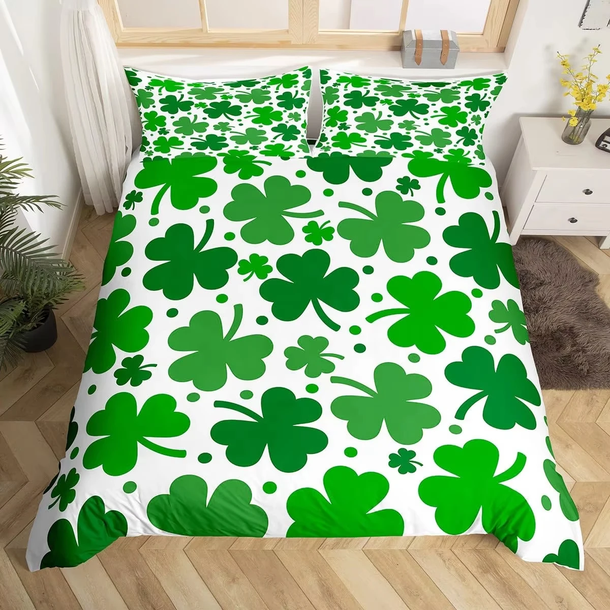 St. Patrick's Day Duvet Cover Queen Cartoon Green Clover Leaves Quilt Cover Holiday Spring Lucky Theme Bedding Set for Dorm Room