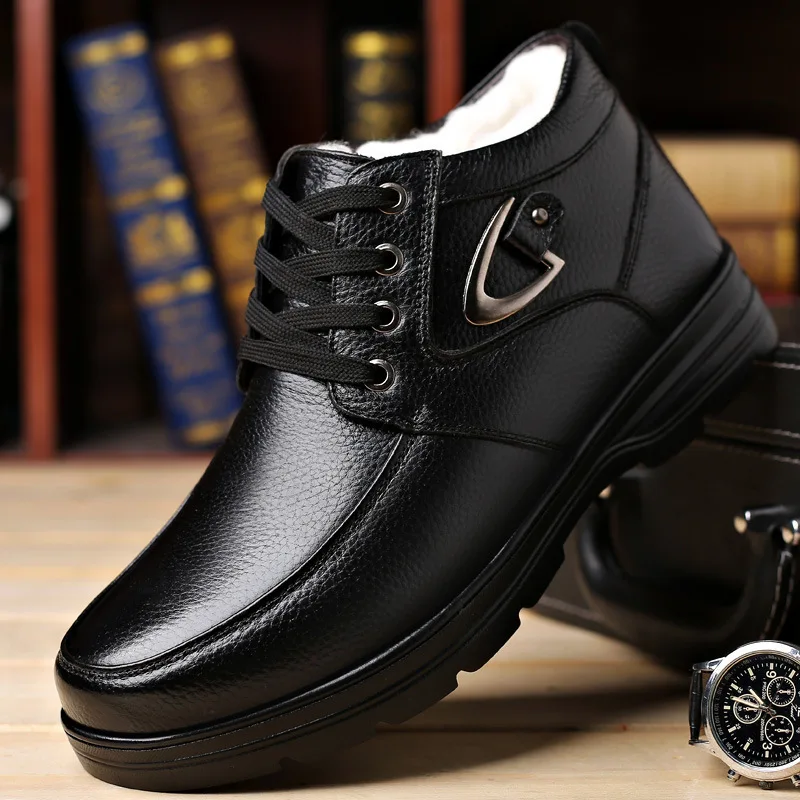 Men's Winter Warmth Thick-Sole Leather Shoes Waterproof and Slip-Resistant Casual Footwear for Middle-Aged and Elderly Gentlemen