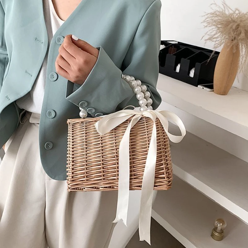 Women Straw Bags and Handbags Summer Rattan Handmade Tote Bags Ladies Ribbons Summer Beach Basket Bag Pearl Beads Travel Bag