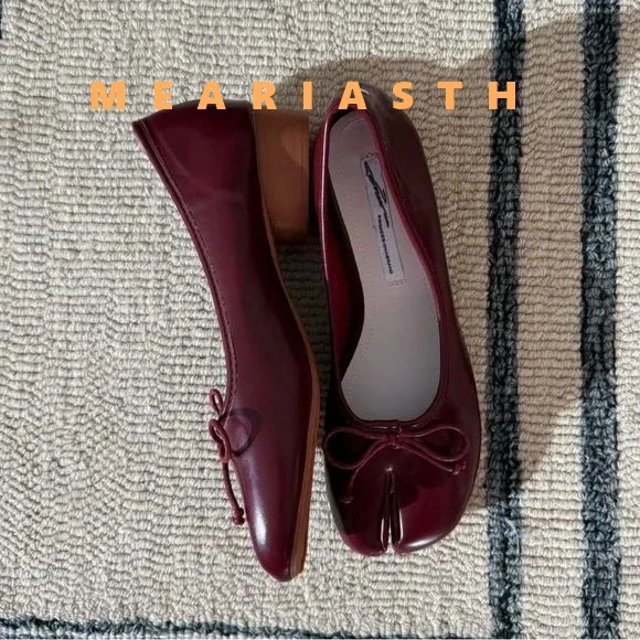 

New Summer Leather Split Toe bowknot Women Pumps Fashion Pleated Designer Low thick Heeled Tabi Soft Soles Loafers Casual Shoes