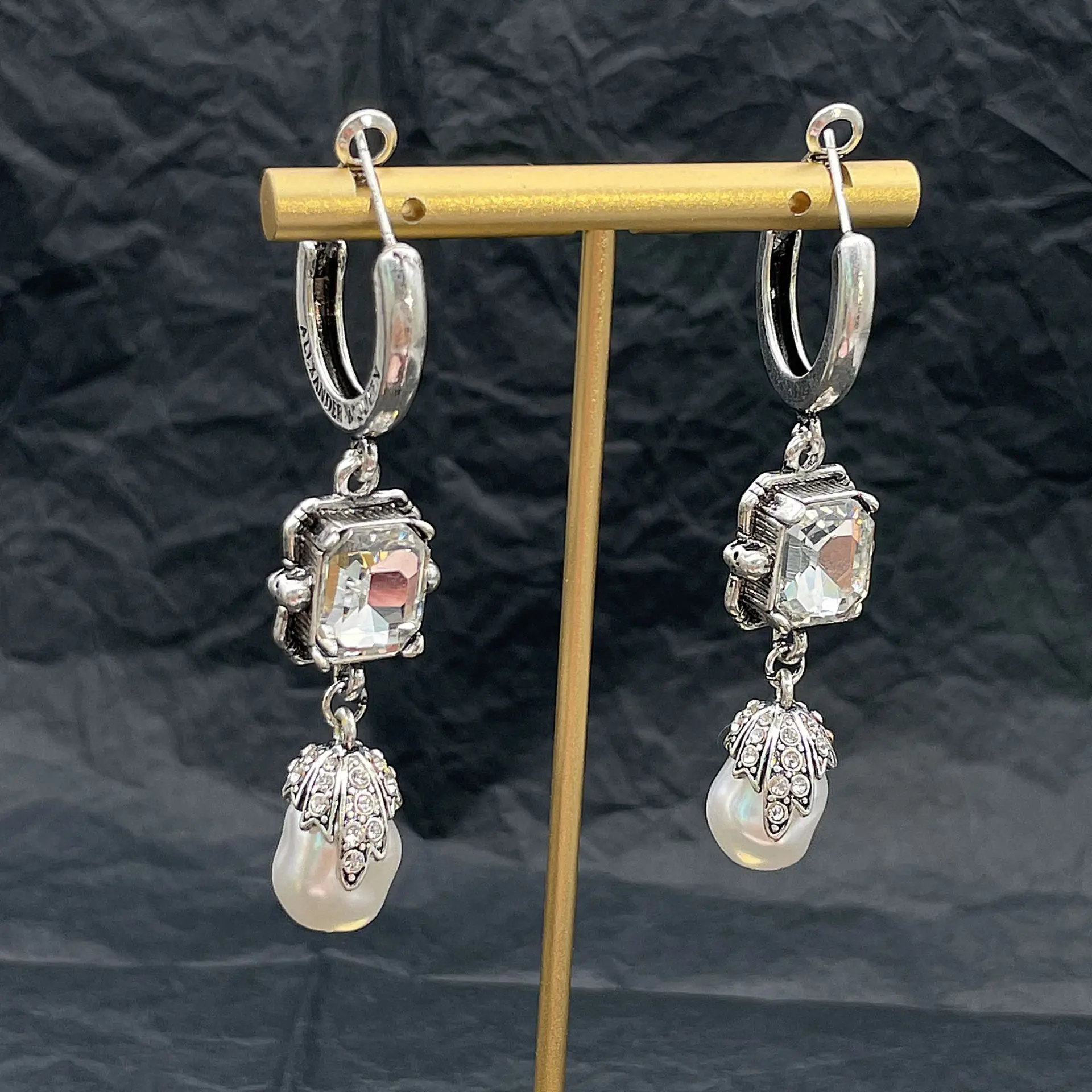 Vintage Skull Earrings Jewelry Bronze Ghost Hand Exaggerated Earrings Set Ring Necklace