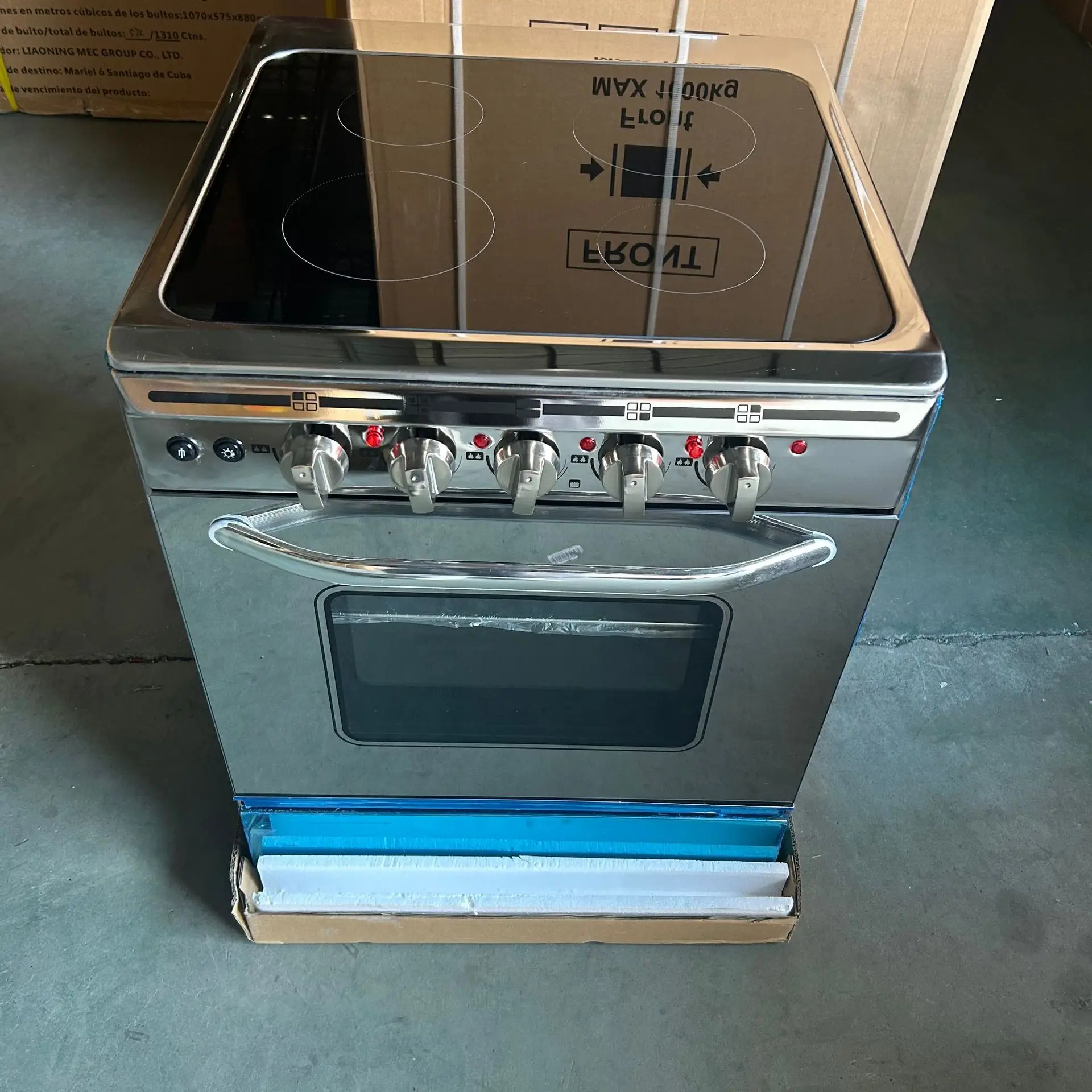 

Independent kitchen four electric stainless steel one-piece oven