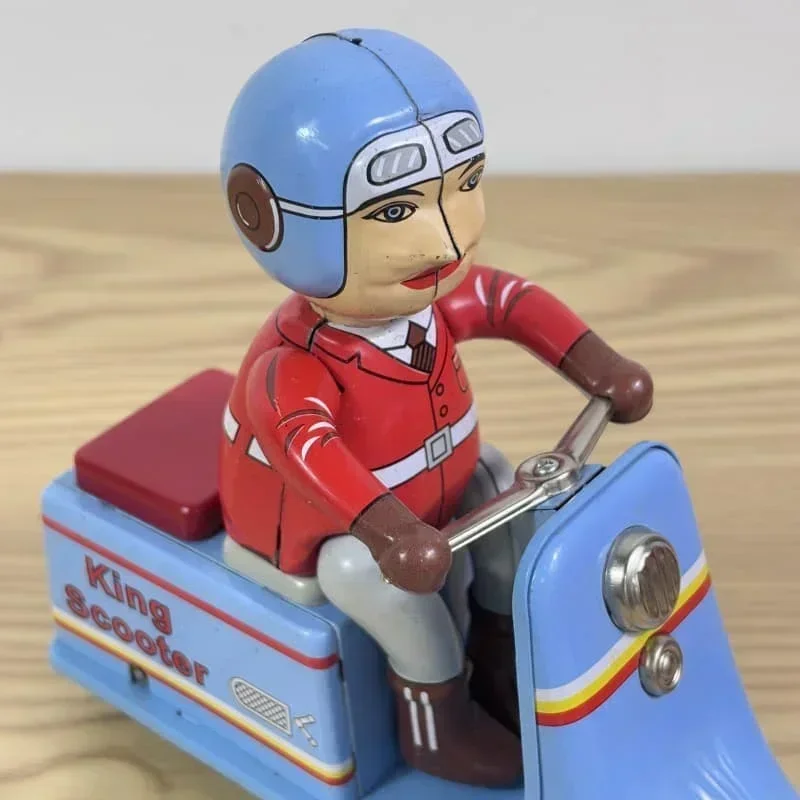 [Divertente] Collezione per adulti Retro Wind up giocattolo Metallo Tin Courier King scooter moto Meccanico a orologeria figure giocattolo regalo per bambini