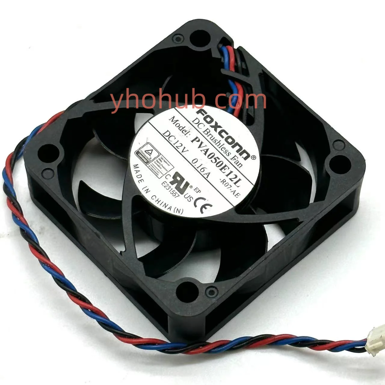 

Foxconn PVA050E12L R07 DC 12V 0.16A 50x50x15mm 3-wire Server Cooling Fan