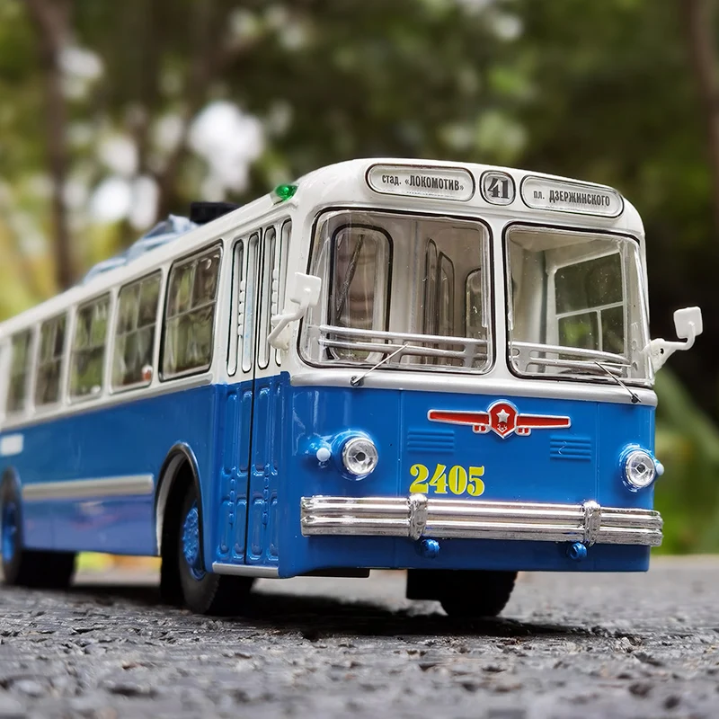 1:43 ZIU-5 Vintage bus ClassicBus model Soviet Russian tram bus model collection display gift pieces