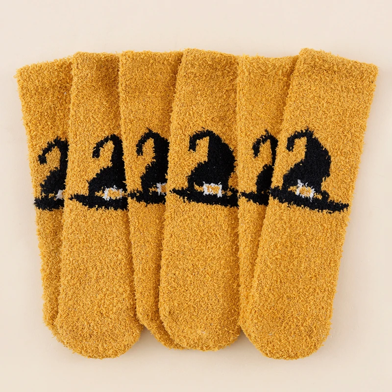 3 Pairs Autumn/Winter Thick Coral Velvet Fashionable Halloween Magic Hat Pattern Versatile Soft And Warm Yellow Straight Socks