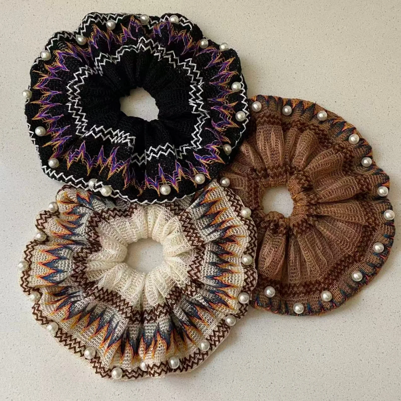 

1PC Retro Bohemian Style Knitted Wool Large Scrunchie - Niche High-Grade Beaded Hair Tie, Atmospheric Hair Accessory for Women