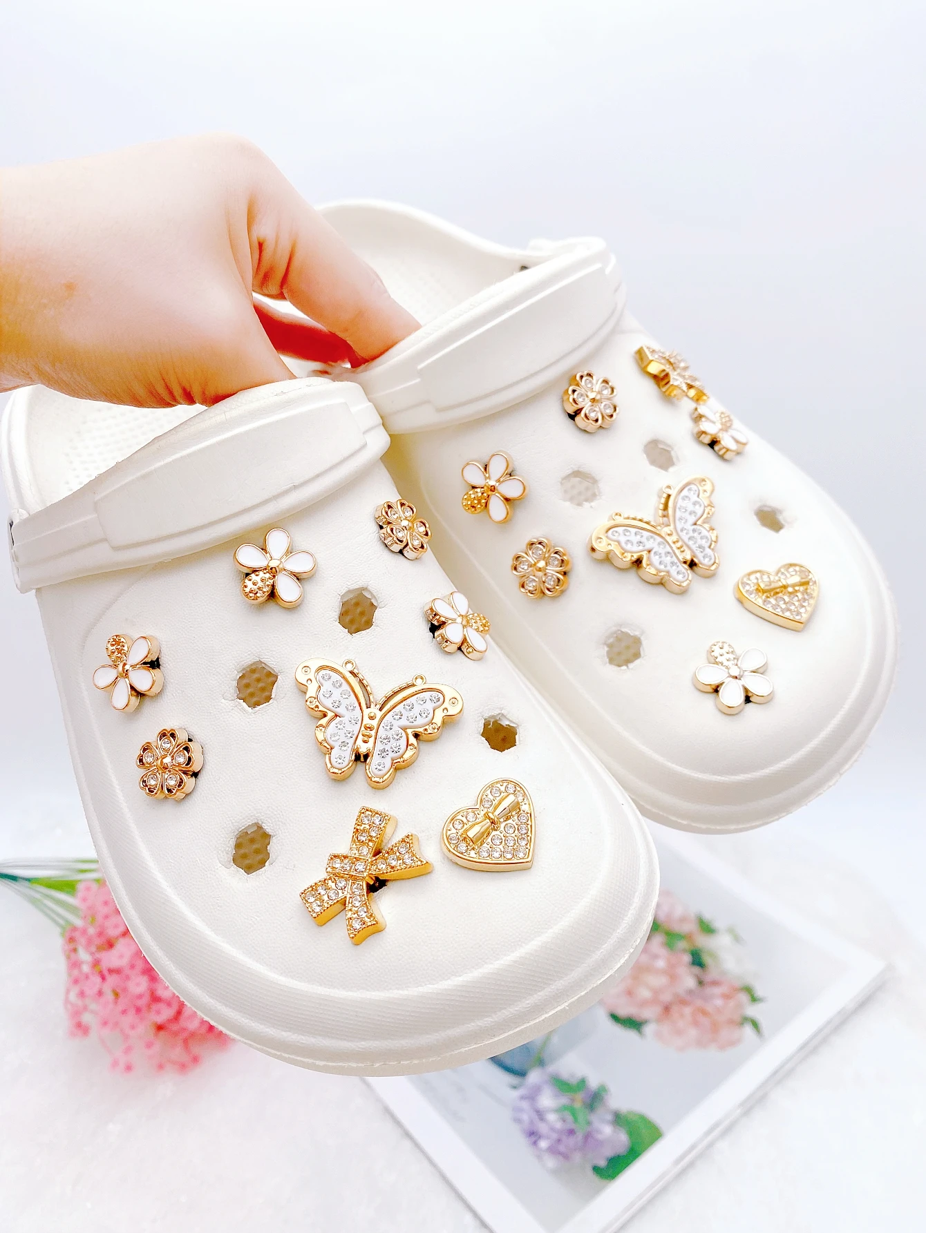 Décoration de chaussures DIY en 16 pièces - Un moyen intéressant et polyvalent de personnaliser vos chaussures