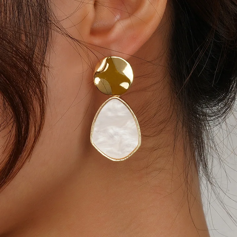 

New Creative Water Drop Heart shaped Earrings for Women, Classic Fashion, Simple Alloy, Sparkling Party Earrings, Jewelry
