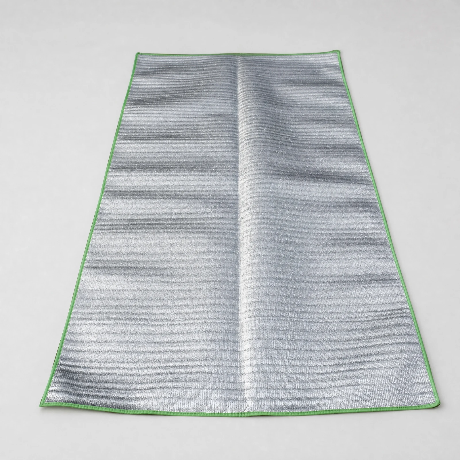 Aluminum-Film EVA Camping Mat Insulating Reflective Moisture-Resistant Ground Mat for Tent Floors, Picnic Areas