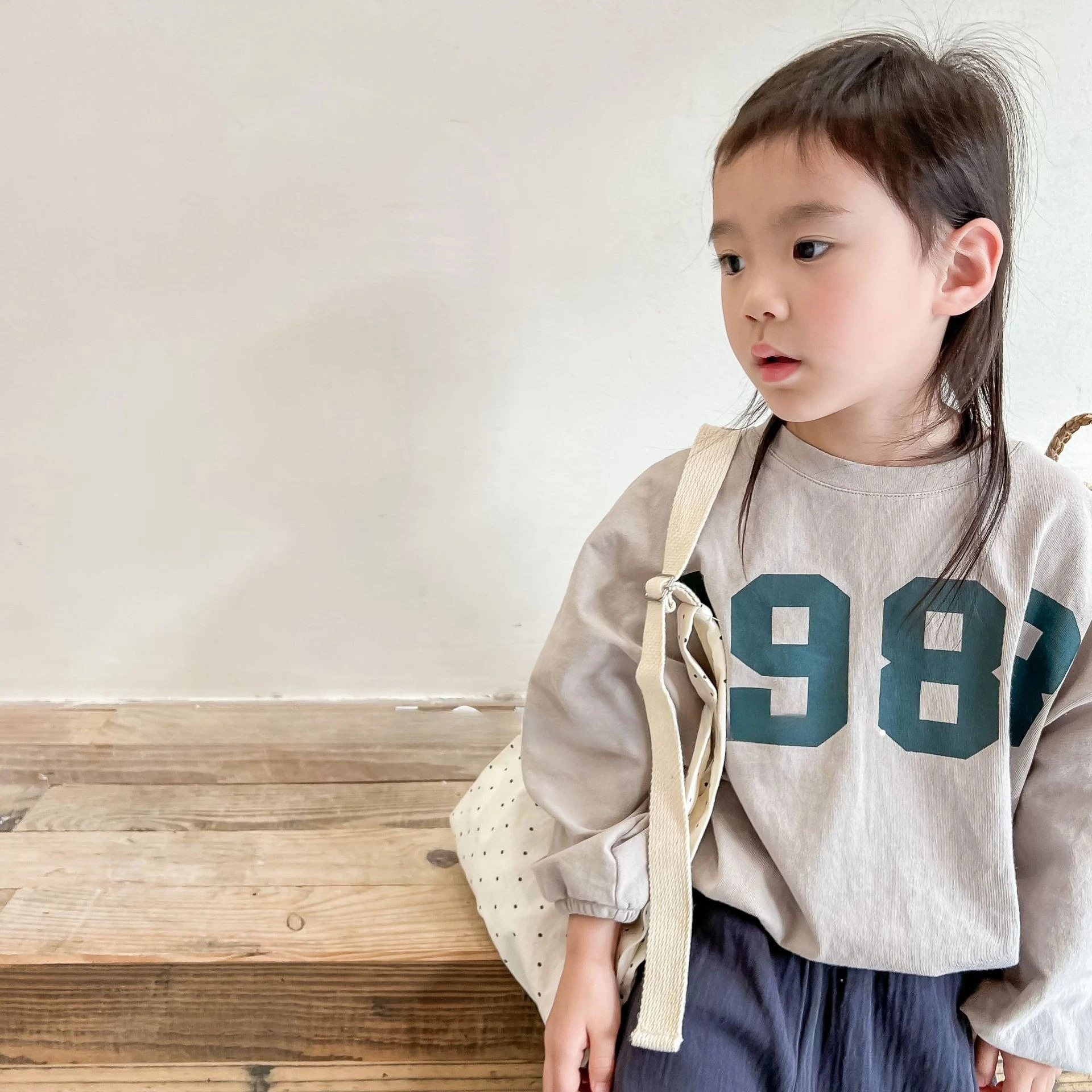 2026 Autumn Children's Clothing New Korean Version Autumn T-shirt for Boys and Girls Long Sleeved Hoodie Base Shirt