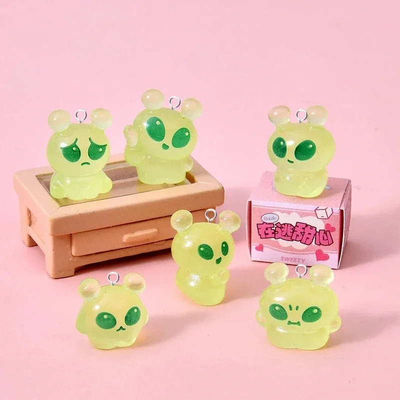 10Pcs Cute Mini Green Alien Resin Charms Luminous Flat Back Pendants DIY Handmade Earring Jewelry Making Accessories