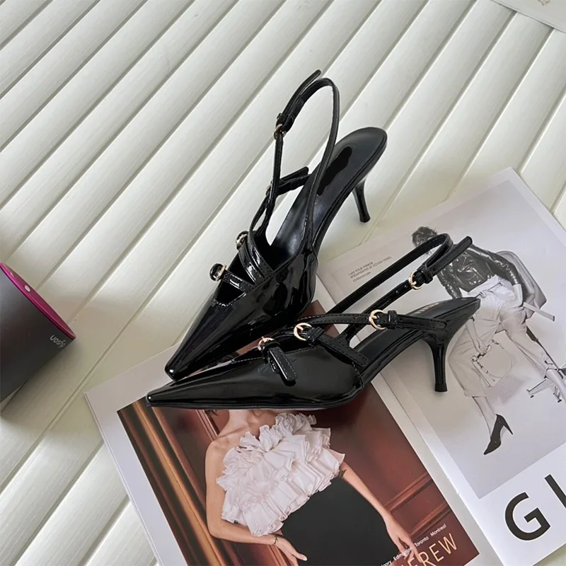 

New Summer Fashion Shoes Pointed Toe Toe Toe Shallow Buckle Sandals Patent Leather Shiny Sandals Women Sandalias De Mujer