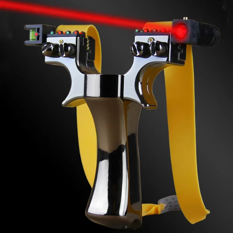 A laser sighted slingshot equipped with a spirit level is used for outdoor sports hunting with a high-power slingshot catapult