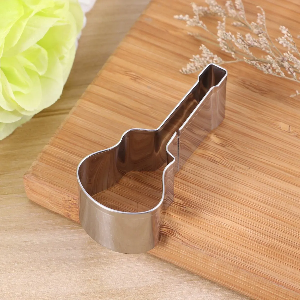 Creative Guitar Shape Stainless Steel Cookie Cutter for Cake Fondant Chocolate Molding DIY Baking Craft Non-Stick Easy Release