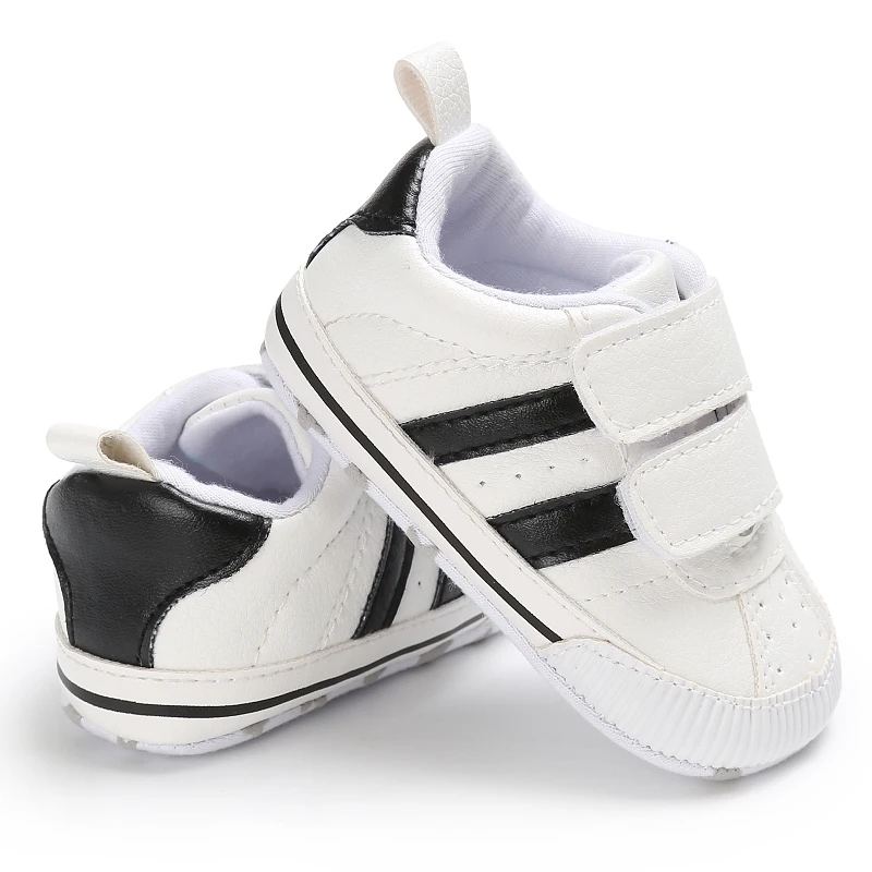 Erste Sportschuhe mit Streifenmuster aus PU-Material für Jungen und Mädchen, geeignet für Babys im Alter von 0 bis 18 Monaten, mit weicher Sohle, bequem und leicht. – Detail 31