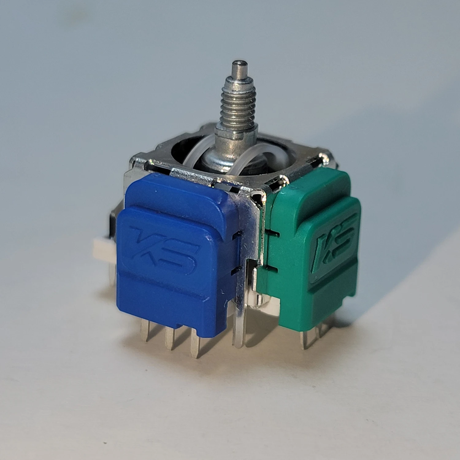 2/4/6/8/10 Uds k-plata JS13 Pro TMR Joystick para Xbox Elite 2 controlador reemplazo TMR Joystick electromagnético 3D Thumbstick