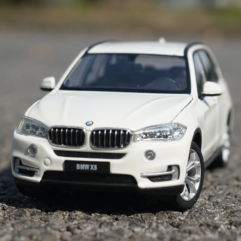 WELLY 1:24 BMW X5 SUV Toy Alloy Car Diecasts & Toy Vehicles Car Model Miniature Scale Model Car Toys For Children