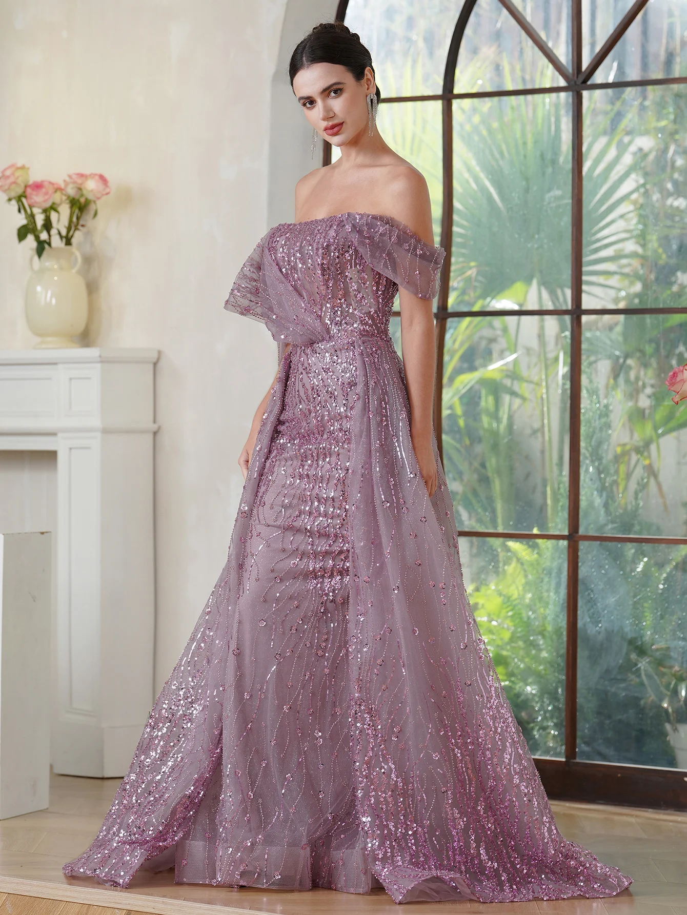 FATAPAESE Exquisite Prom Dress Off-shoulder Sheer Boned Bodice Sheath Silhouette is Adorned with Glittering Embellishments Gown