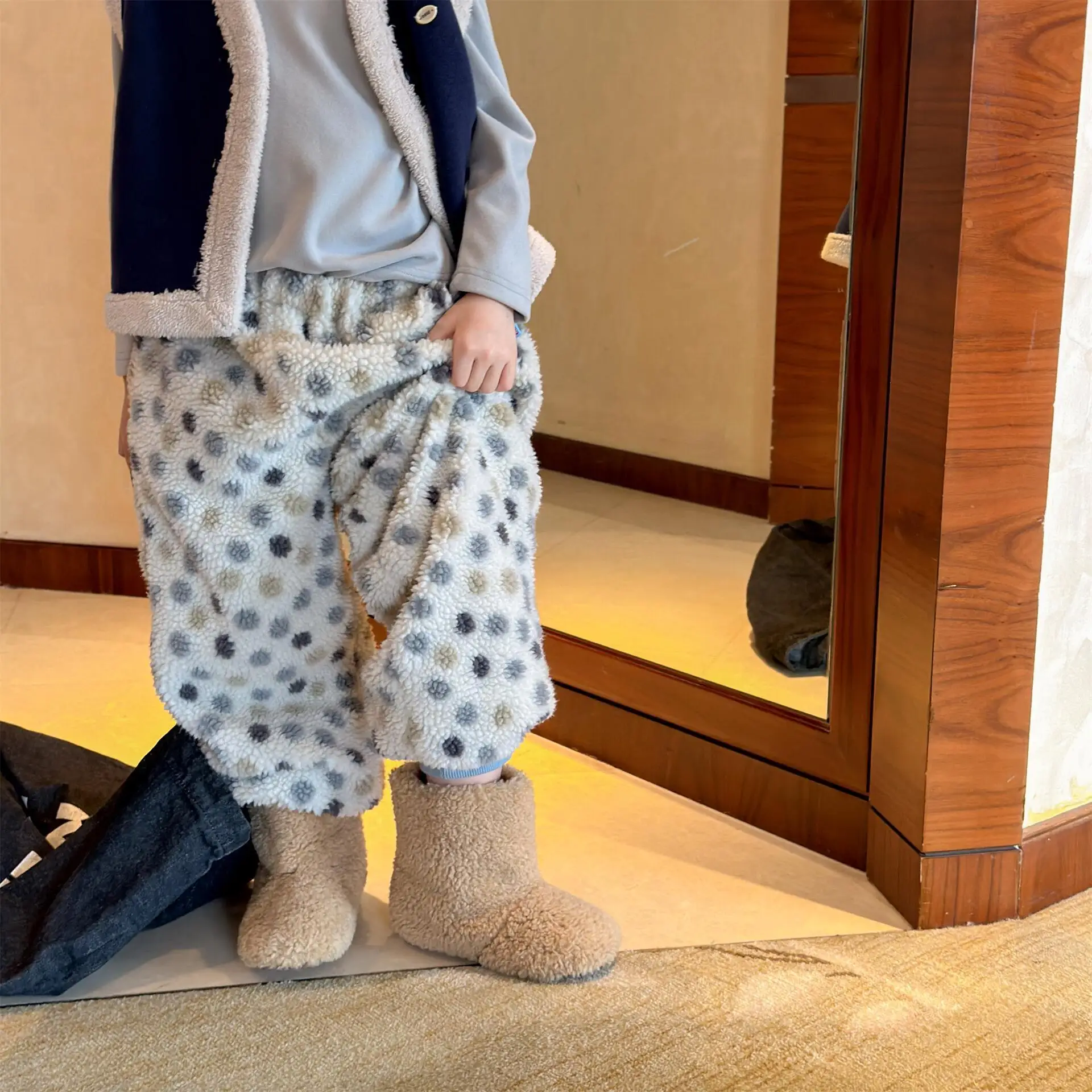 2026 Winter New Children Lamb Fleece Trousers Boys Warm Pants Plus Velvet Thick Girls Casual Pants Kids Clothes