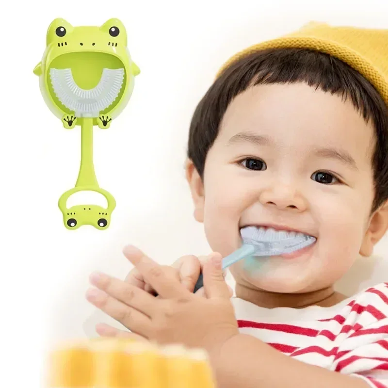 แปรงสีฟันเด็กเด็ก 360 องศา U-รูปเด็กฟัน Oral Care ยาสีฟันสูตรเกลือผสมฟลูออไรด์ผสานพลังสมุนไพรฟันขาวสะอาดลดกลิ่นปากแปรงทําความสะอาดแปรงสีฟันซิลิโคนเด็กรายการ 2-12Y