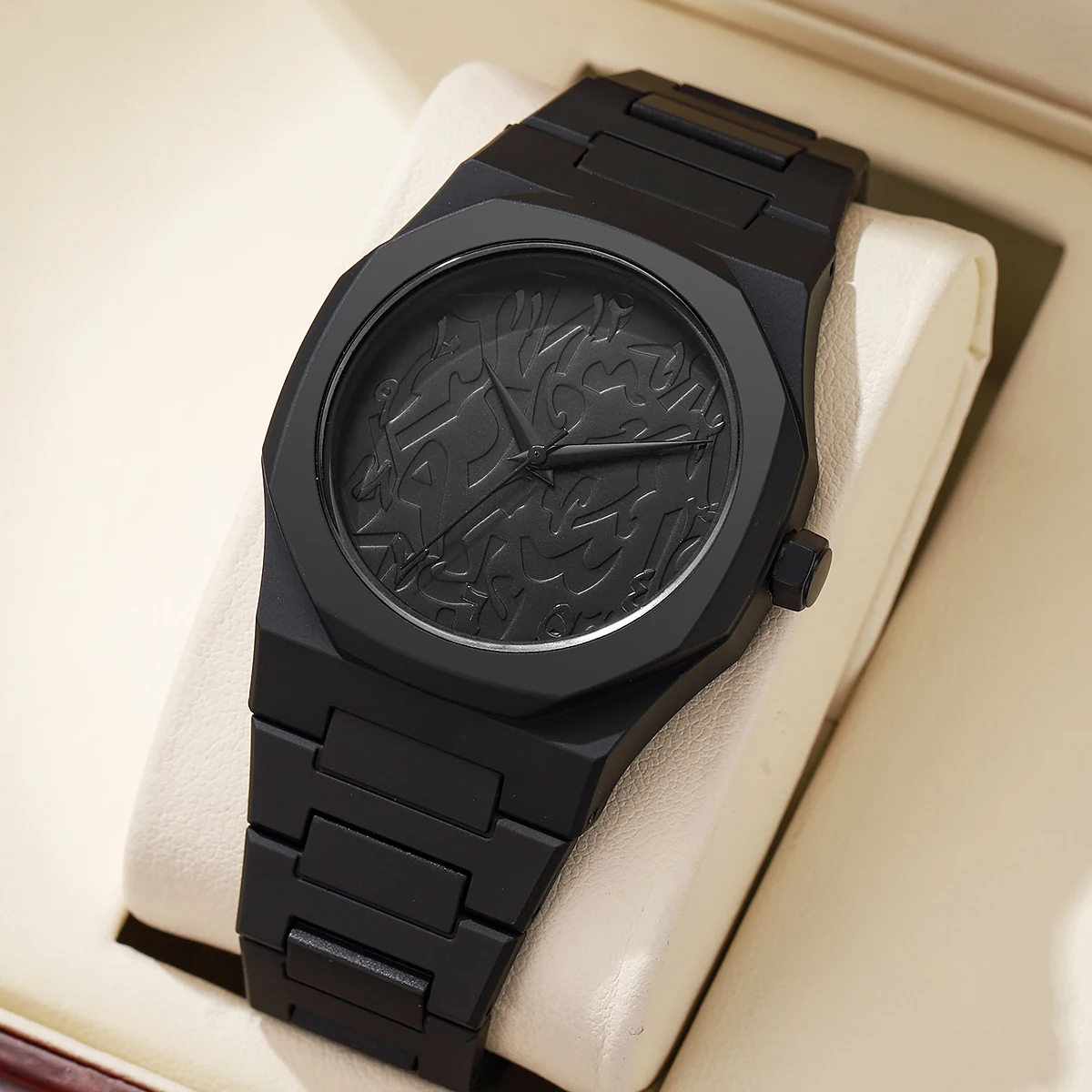 Cross border new hot selling Southeast Asia Middle East Arabic numerals black plastic quartz casual men's watch