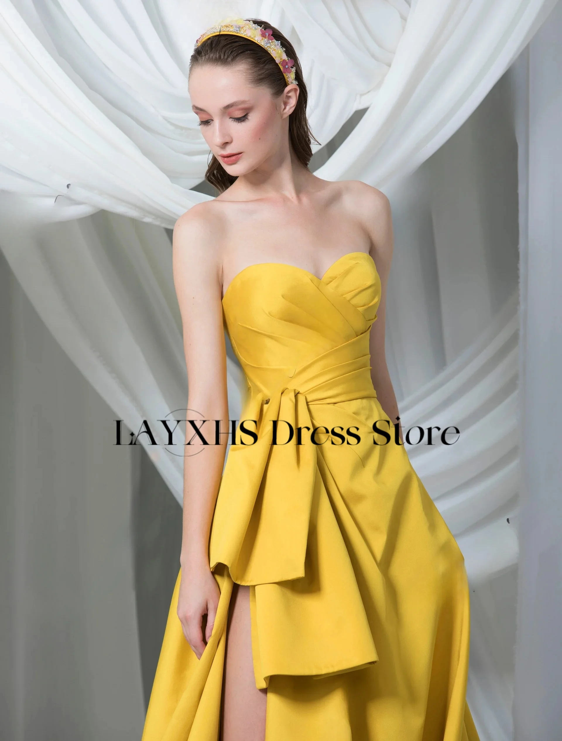 Sukienki wieczorowe LAYXHS Simple Sweetheart Żółte Sukienki na studniówkę w kształcie litery A z rozcięciem bocznym, plisami i zamkiem błyskawicznym, szyte na miarę فساتين سهرة