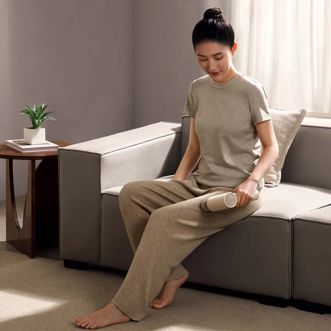 Xiaomi Mi Fascia Gun 3 Muscle Massage Gun Dual Mode 2450mAh 3 Massage Heads 25KG Thrust Shoulder and Neck Relaxation Massage - view 2