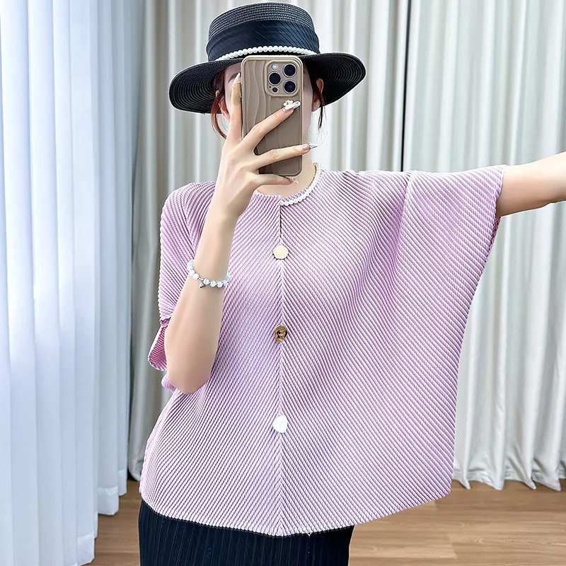 Miyake Pleated 2024 Summer Casual Korean Style Bat Short-sleeved Round Neck Button Solid Color Fashionable Slim Top for Women