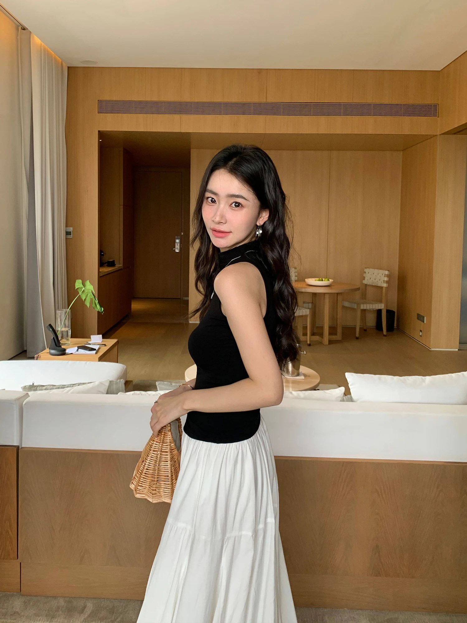 

Pusumede High Neck Sleeveless Tank Top Women's Outerwear Minimalist Basic Fit Vest Elegant Style Cotton Polyester Blend