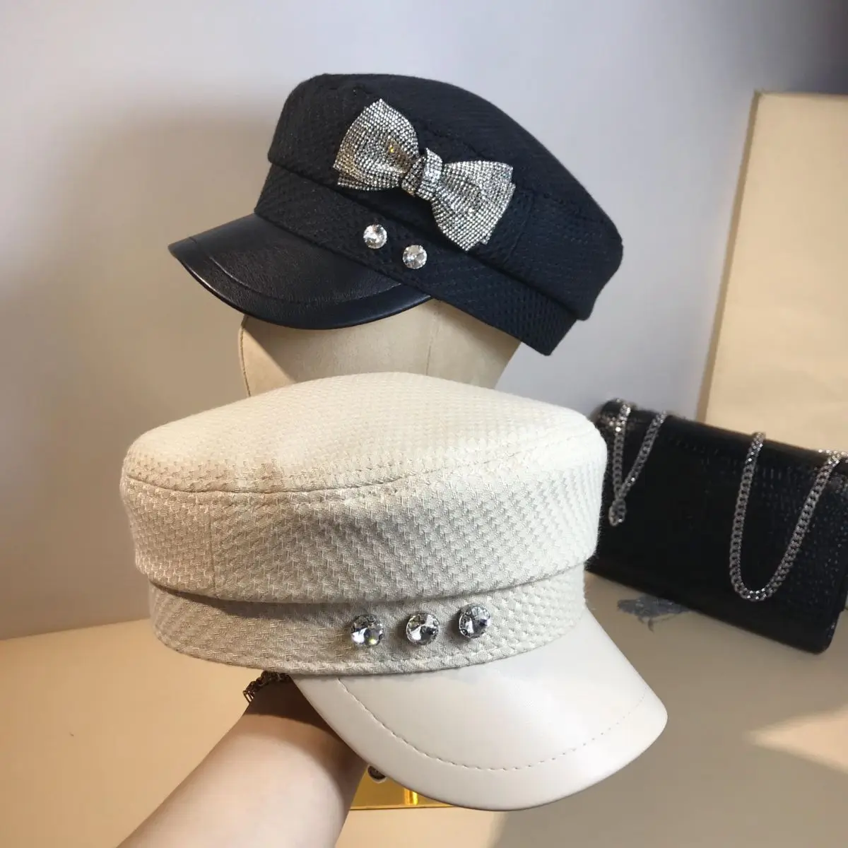 Autumn and winter fur patchwork flat top rhinestone bow hat Korean version retro travel fashion travel military hat for women