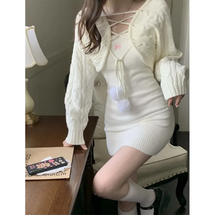 

Sweet And Spicy Sle Knitted Dr Women's Slim Fit Embroidered Dr Street Sle Age Reduction Strap Dr for Autumn