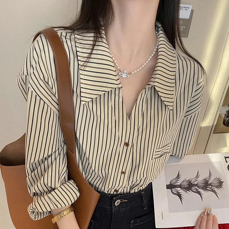 

High Quality Simple Striped Long Sleeved Shirt For Women Spring Summer New Advanced Fashion V-Neck Cardigan Niche Casual Top