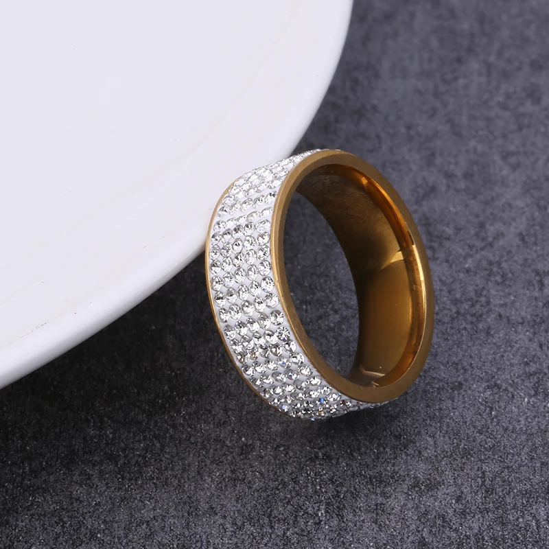 New Stainless Steel Jewelry 8mm Diamond Studded Couple Ring Black Sliver Classic Full Diamond Ring Wedding Jewelry for Women Men