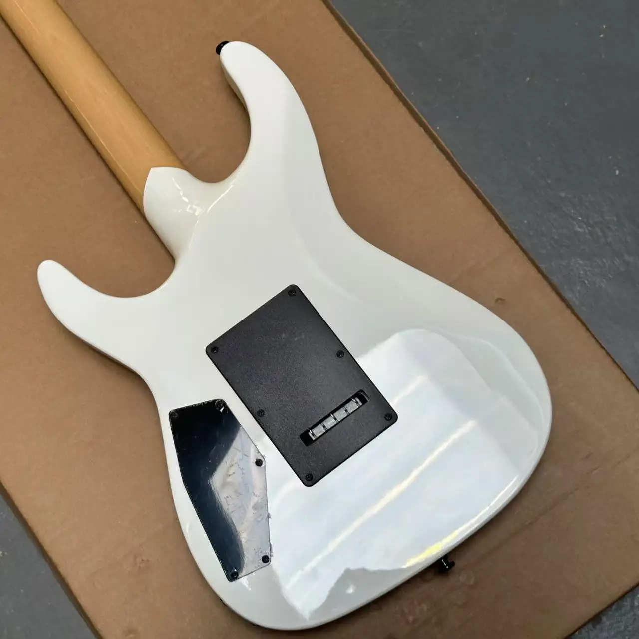 Electric Guitar, Gloss White, Black White Ghost Art, HH Pickups Silver Frames, Double Locking Tremolo, Ebony FB