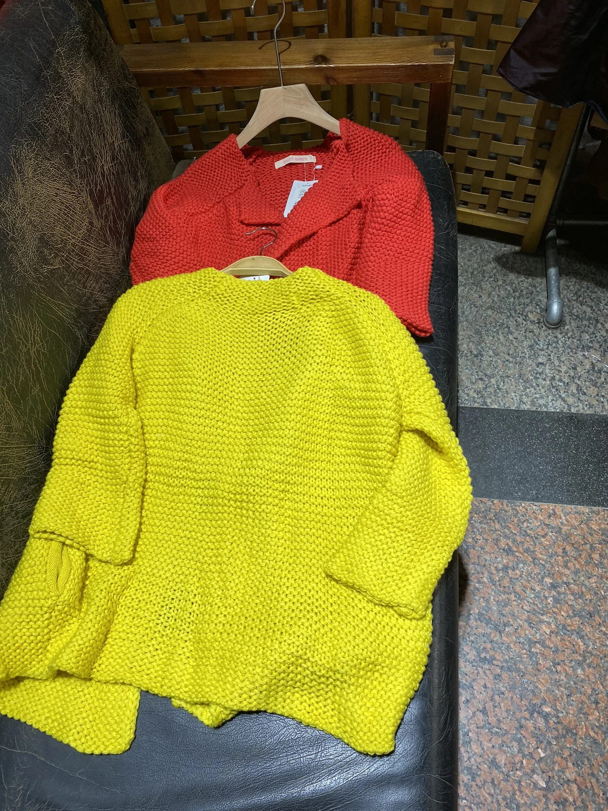 دافئ القطن المتضخم سترة متماسكة الخريف الشتاء سترة صوفية عادية Sle محبوك ملابس خارجية المرأة Faion