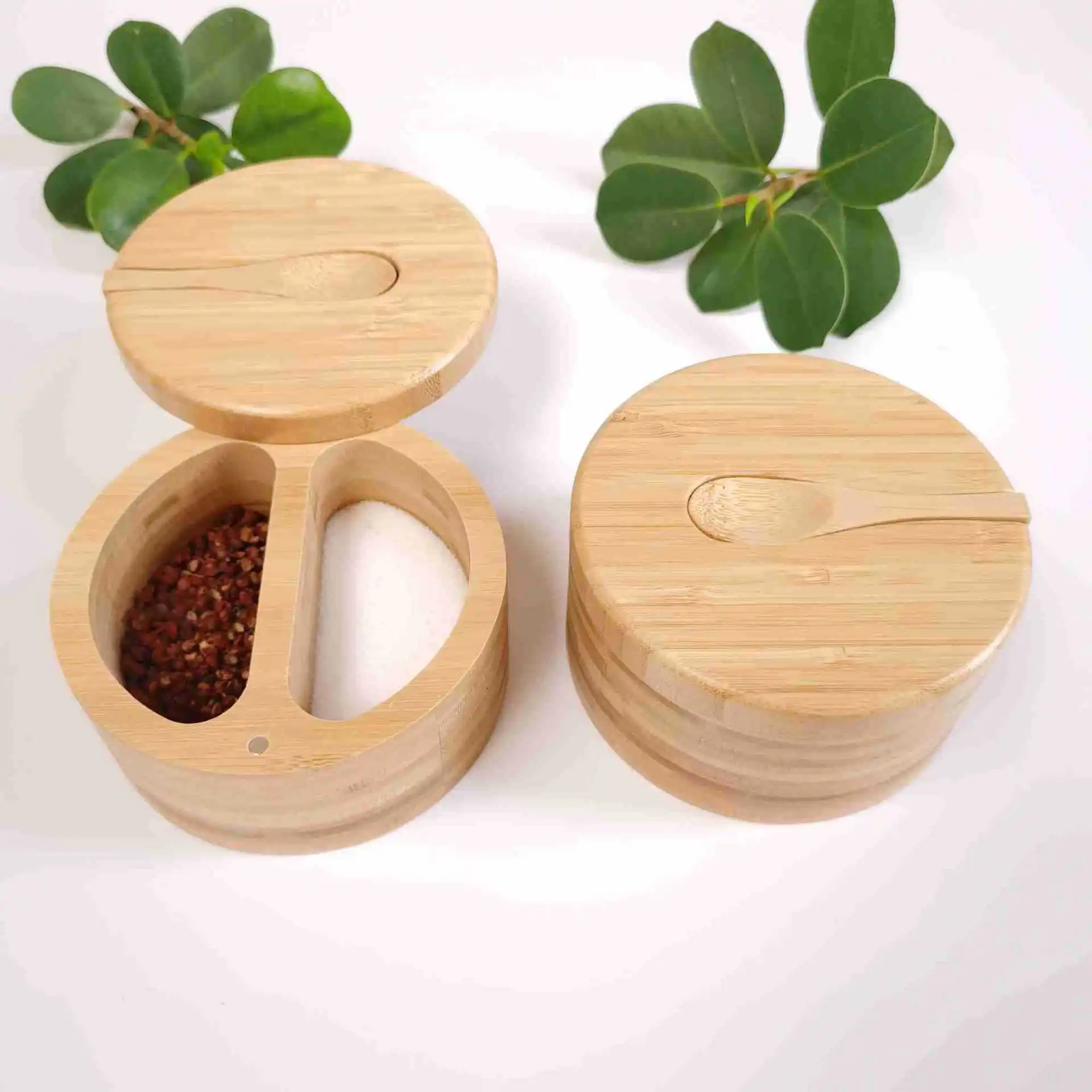 Large Salt Spice Box with Swivel Lid Bamboo Salt Cellar with Lid and Spoon, 3-Compartment Salt Pepper Bowls for Salt & Spices